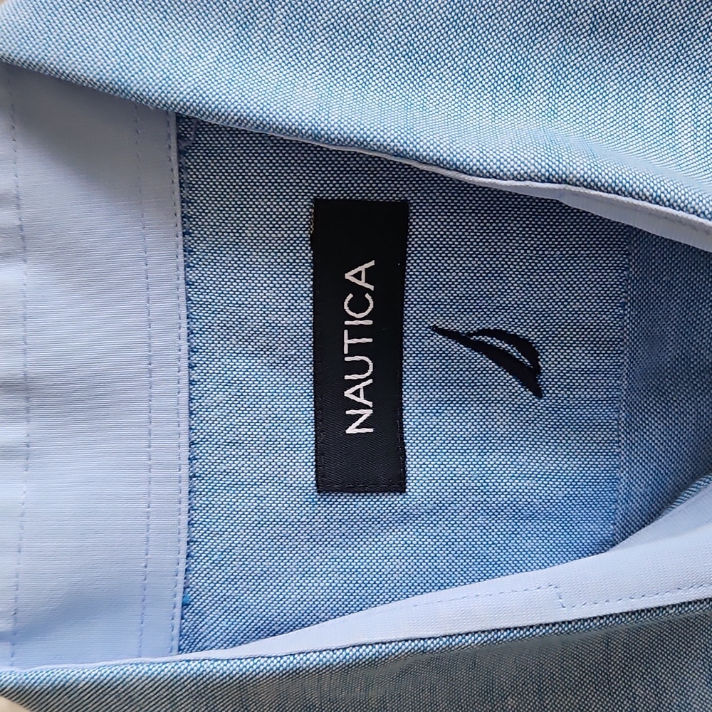 Vintage Nautica Button-Down Shirt Medium - Picture 2 of 8